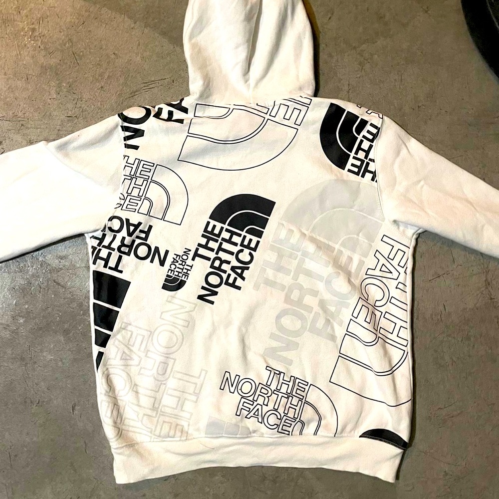 Vintage The North Face All Over Print Hoodie Size L